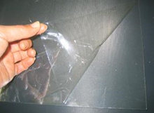 透明のフィルムを貼り窓ガラスを強化します。防犯建物部品（ＰＣマーク）